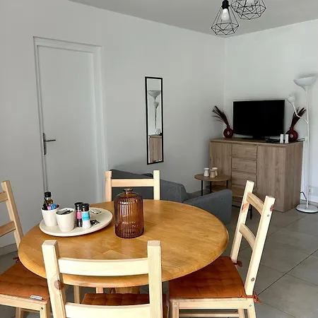 - Bright & Renovated 3-room Apartment Annecy